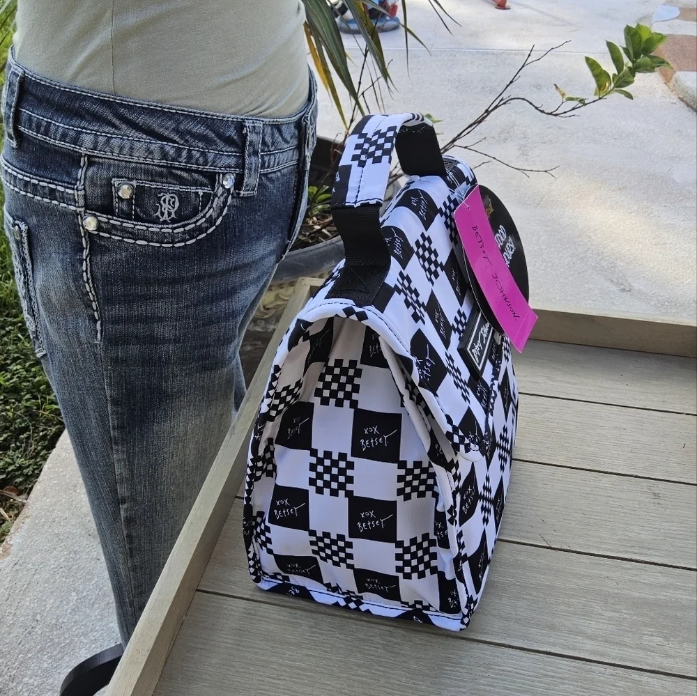 NWT BLACK n WHITE BETSEY JOHNSON INSULATED CHECKER BOARD FLAP TOP LUNCH TOTE